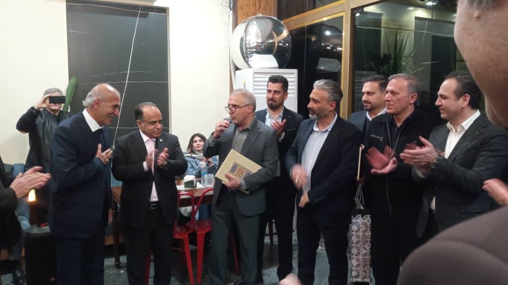 تجلیل از پیشکسوتان طلای ساری