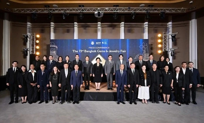 نشست مطبوعاتی نمایشگاه جواهرات بانکوک