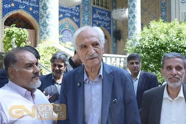 هوشنگ شیشه بران طلا