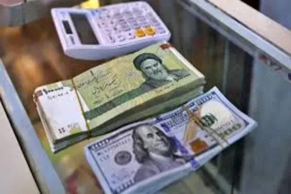  دلار با فشار سیاست‌گذار اصلاح شد