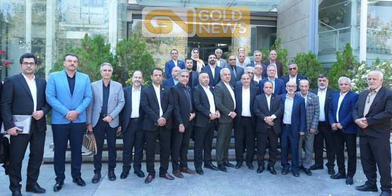 از انفجار مجوزهای طلافروشی تا سقوط صادرات در سایه مکانیسم ماشه