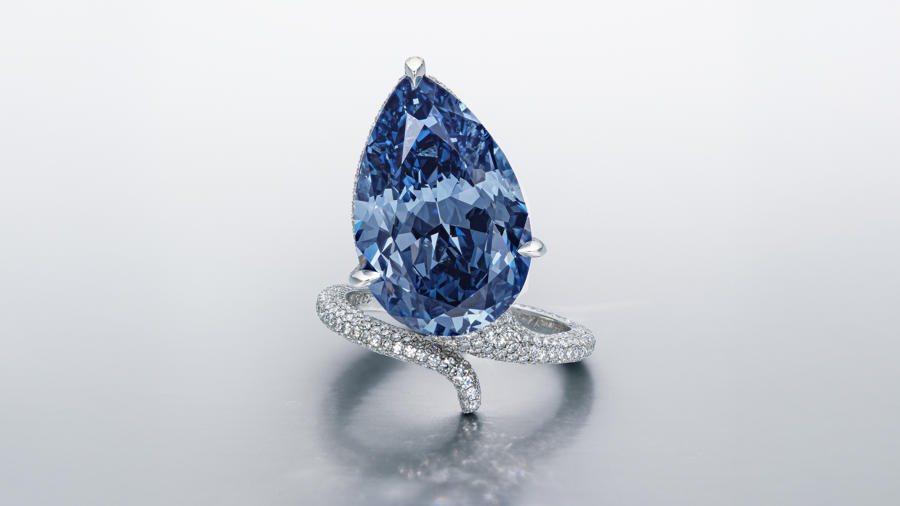 الماس ۱۰ قیراطی «ملون بلو» ۲۵ میلیون دلار فروخته شد