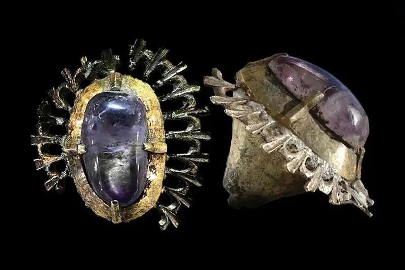 کشف گوهر نفیس یک ارباب قرون وسطایی!