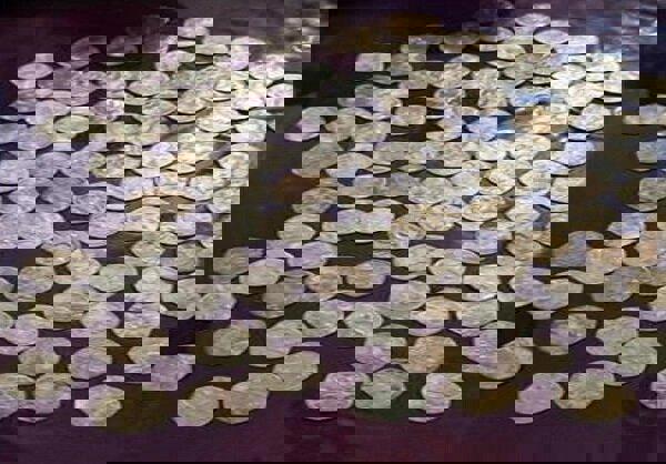 کشف گنج ساسانی در اسدآباد