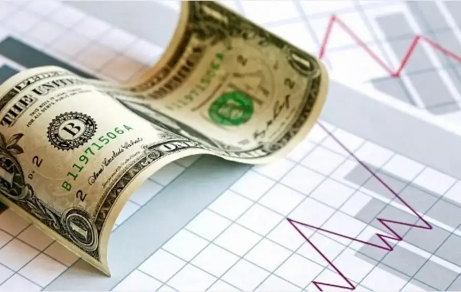 پیش بینی قیمت دلار ۱۴ اسفند ۱۴۰۳