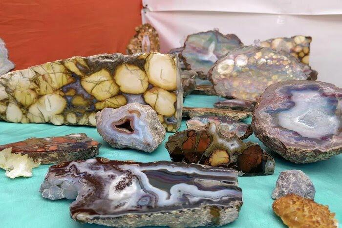 شورای راهبردی توسعه هنر صنعت گوهرسنگ های شرق کشور آغاز به کار کرد