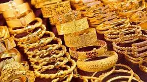 سایه دلار بر بازار طلا و سکه