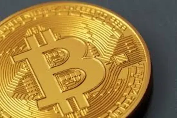 ارزش بیت‌کوین همچنان در  ناپایداری