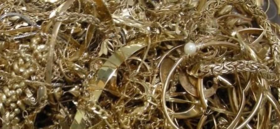 قیچی شدن ۲۴۹ گرم طلای تقلبی در کردستان