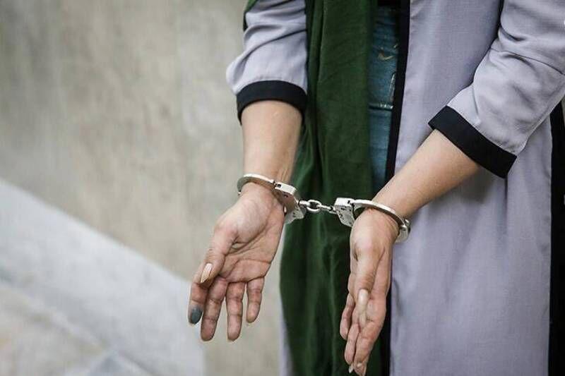 زن جوان با آبمیوه طلافروش را بیهوش و نیم کیلو طلا را به سرقت برد