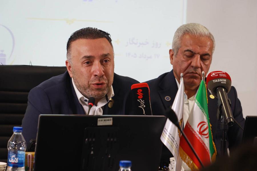 ارزش یک چمدان مصنوعات طلا با ۵۰۰ هزار بشکه نفت برابری می کند