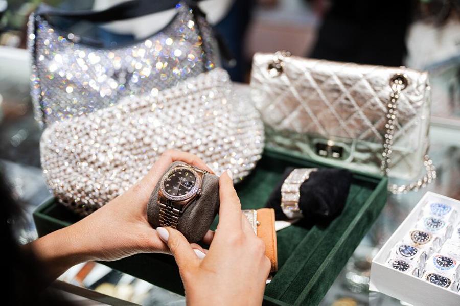 نمایشگاه عتیقه‌جات جواهرات و ساعت لاس‌وگاس